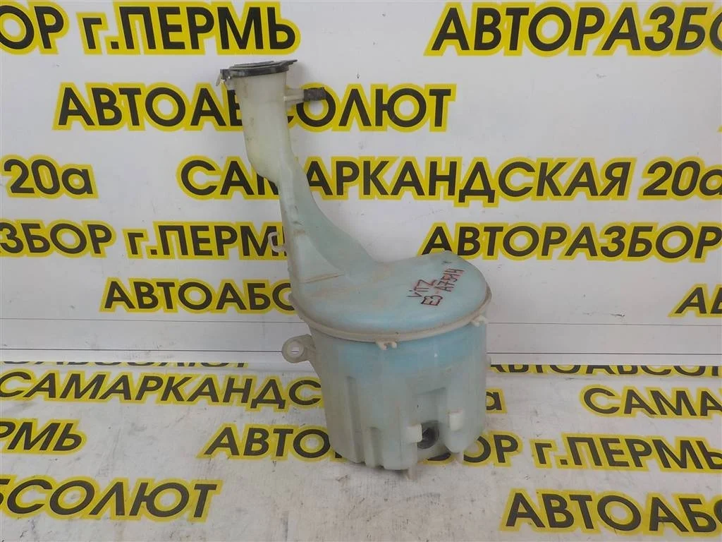 Бачок омывателя лобового стекла Toyota Yaris (XP10) 1999-2005