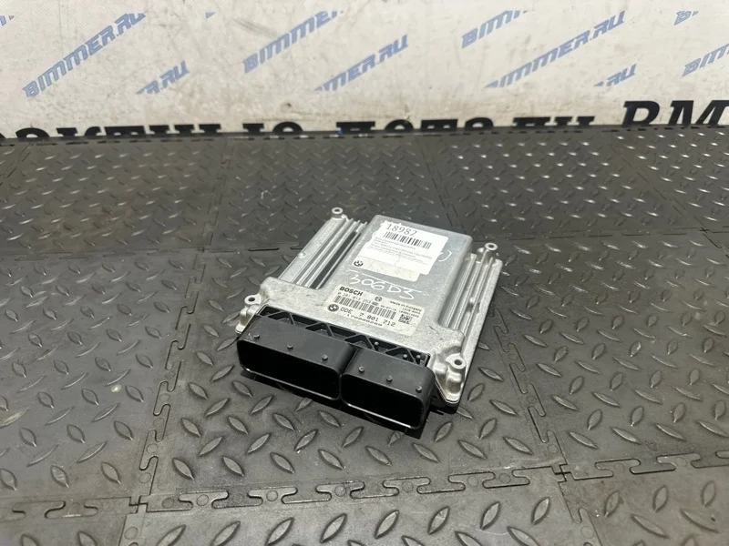 Блок управления двигателем BMW 13617808222 E60 М57
