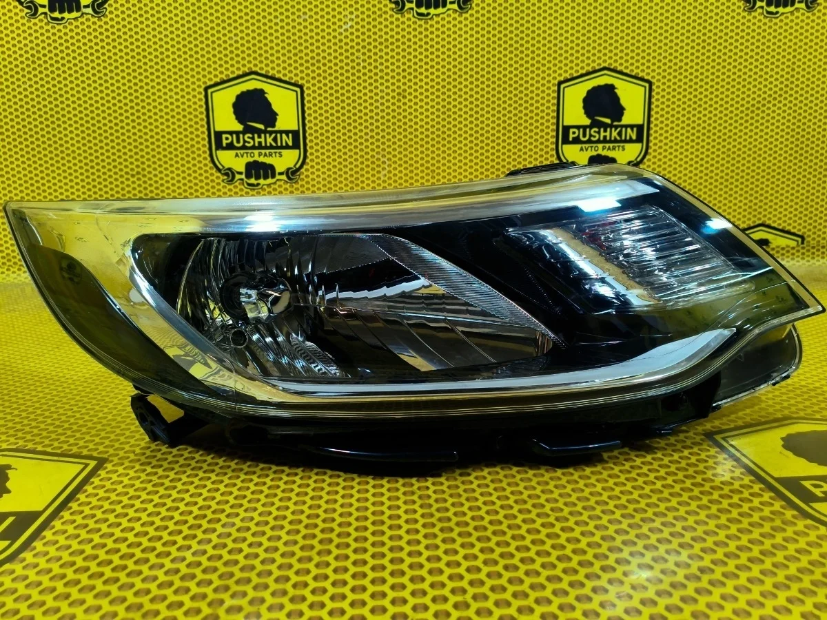 Фара KIA Rio 2015 921024X000 QB G4FC, передняя правая