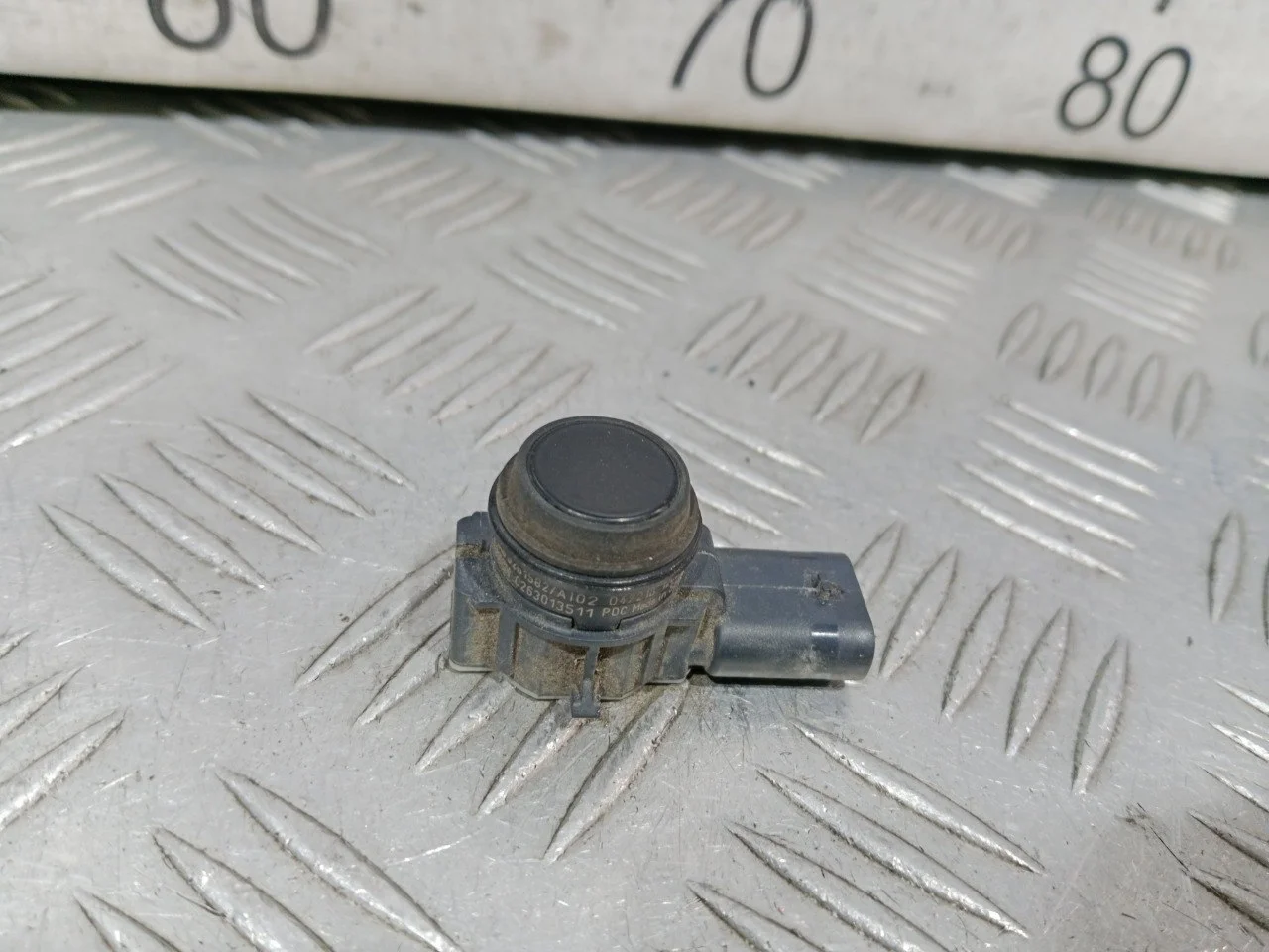 [Б/У] Датчик парковки BMW F30 F20 F34 [Код: 00604016 ]