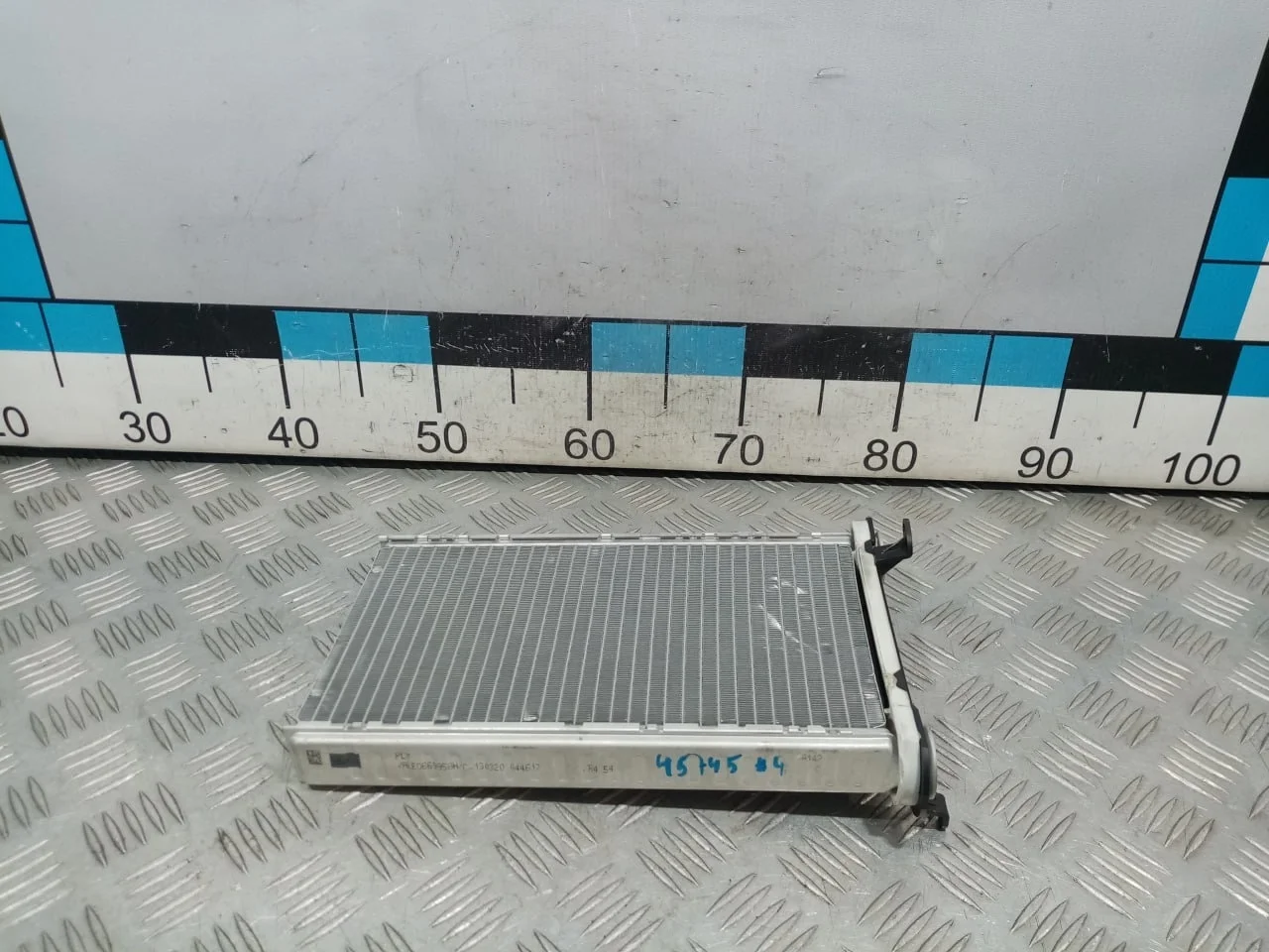 [Б/У] Радиатор отопителя BMW [Код: 00605003 ]