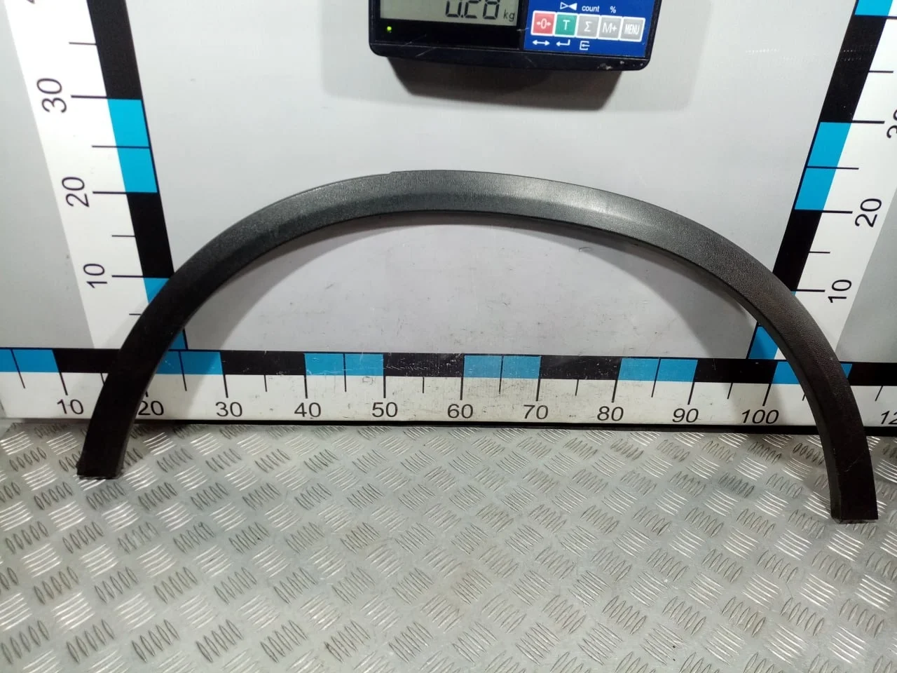 [Б/У] Накладка заднего левого крыла - Небольшая трещина [Незначительные дефекты] [Код: 00604993 ]