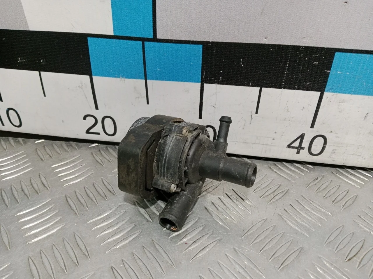 [Б/У] Насос (помпа) системы охлаждения Mercedes [Код: 00604908 ]