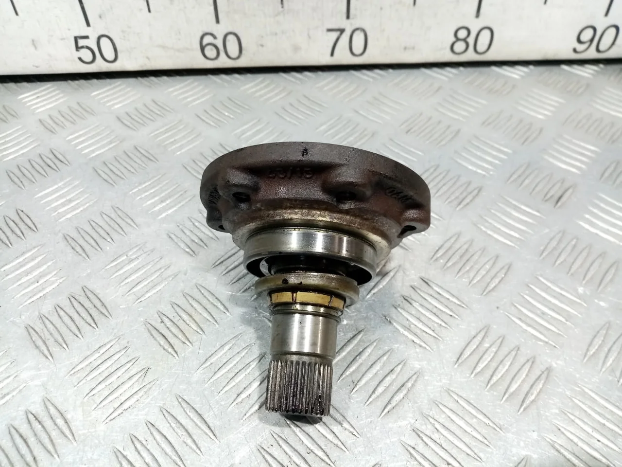 [Б/У] Фланец КПП левый [Код: 00604271 ]