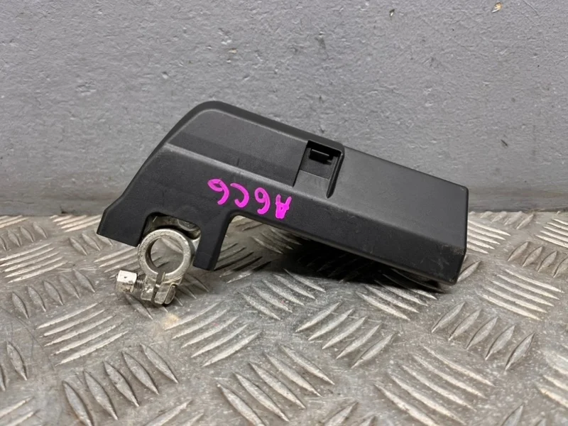 Клемма плюсовая Audi A6 C6