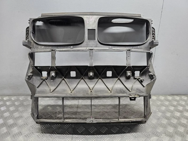 Передняя панель BMW X6 E71