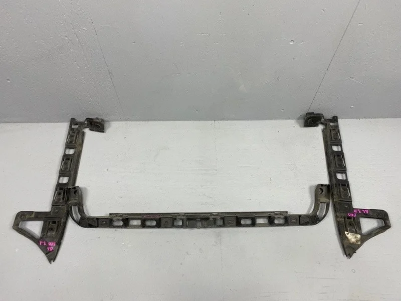 Крепления бампера комплект Volkswagen Passat B6