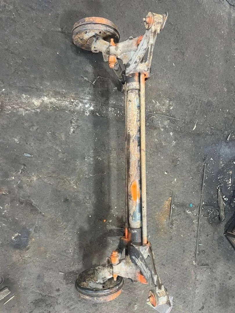 Балка задняя новая голая б/у в Citroen Berlingo