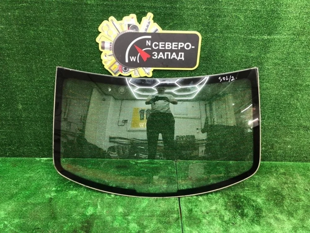 Стекло заднее Hyundai Solaris 2013 871101R010 RB G4FC