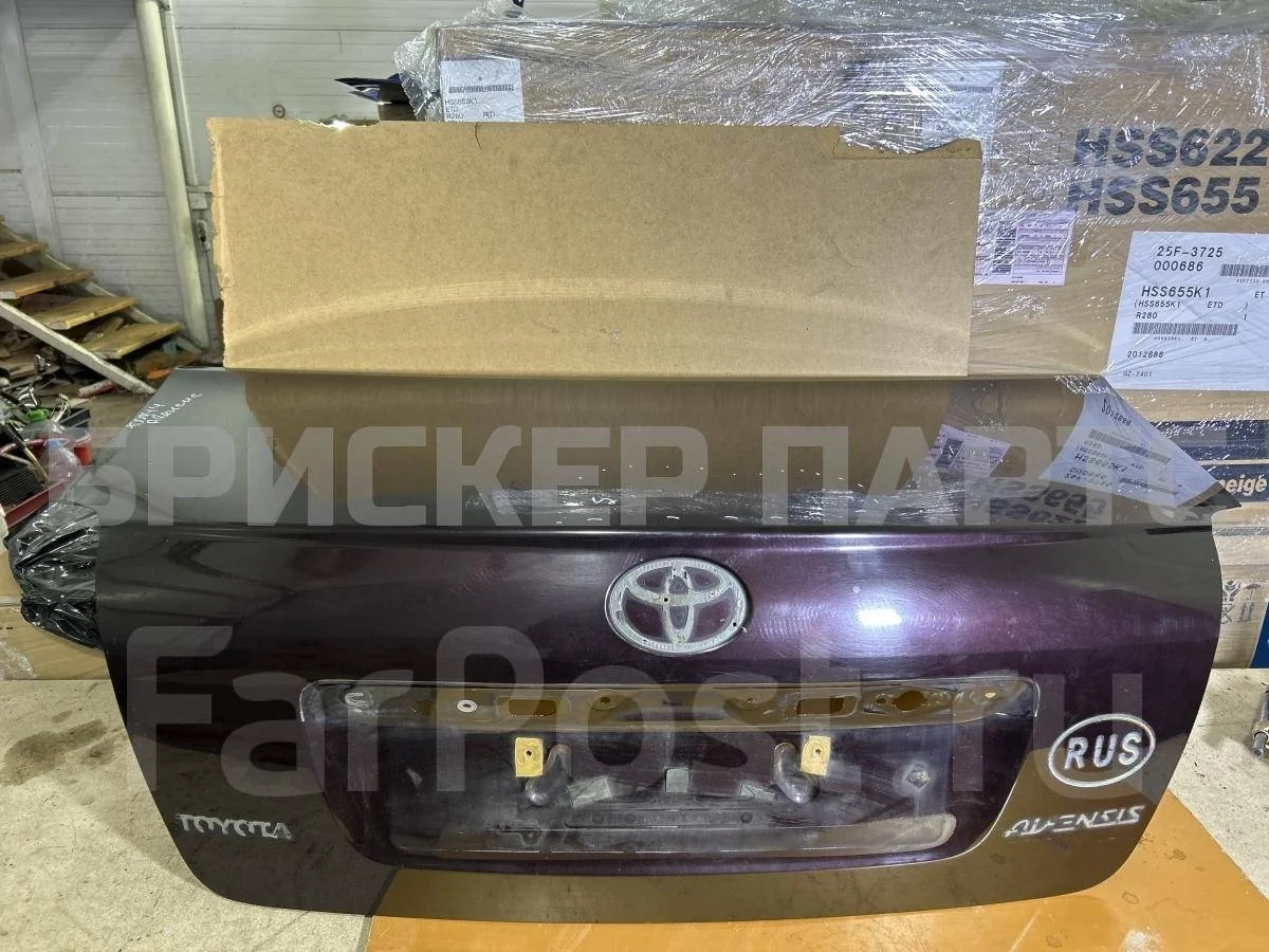 Крышка багажника Тойота Авенсис 2 (T250)