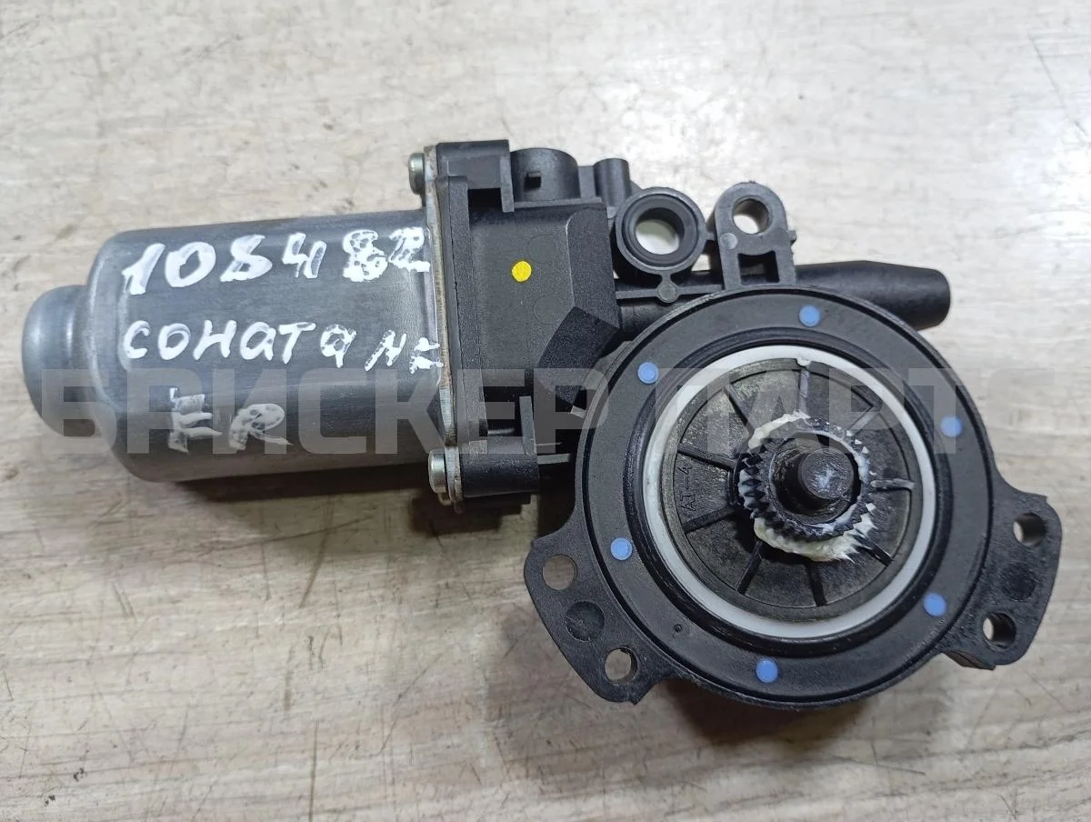 Моторчик стеклопод. Хендай Соната V  NF