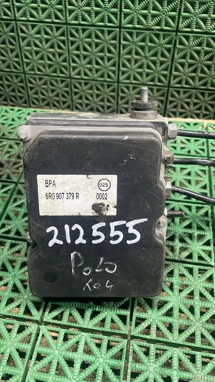 Блок ABS VOLKSWAGEN POLO 6R0907379R 2009- 6R0614517AD б/у POLO(2010-