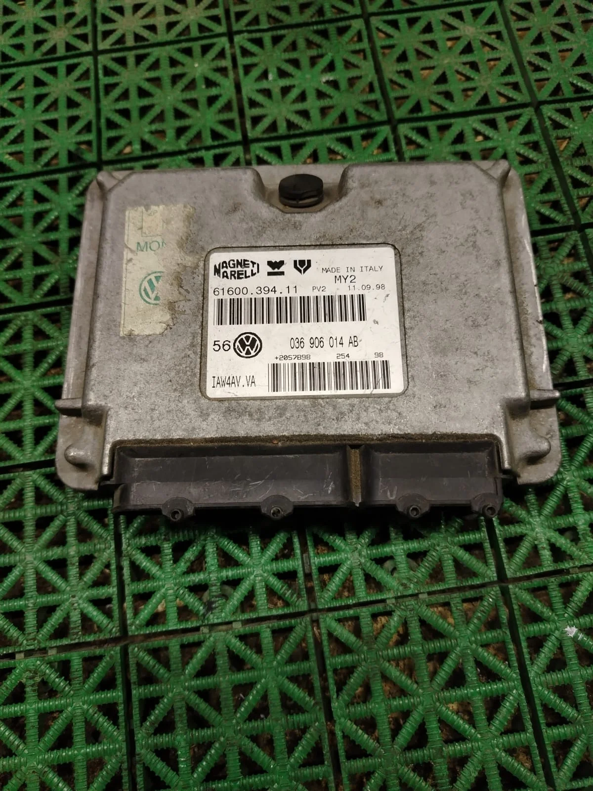 Блок управления двигателя ДВС ЭБУ VOLKSWAGEN GOLF 4 1,6 AKL 1997- Б/У GOLF 4(1998-2004)