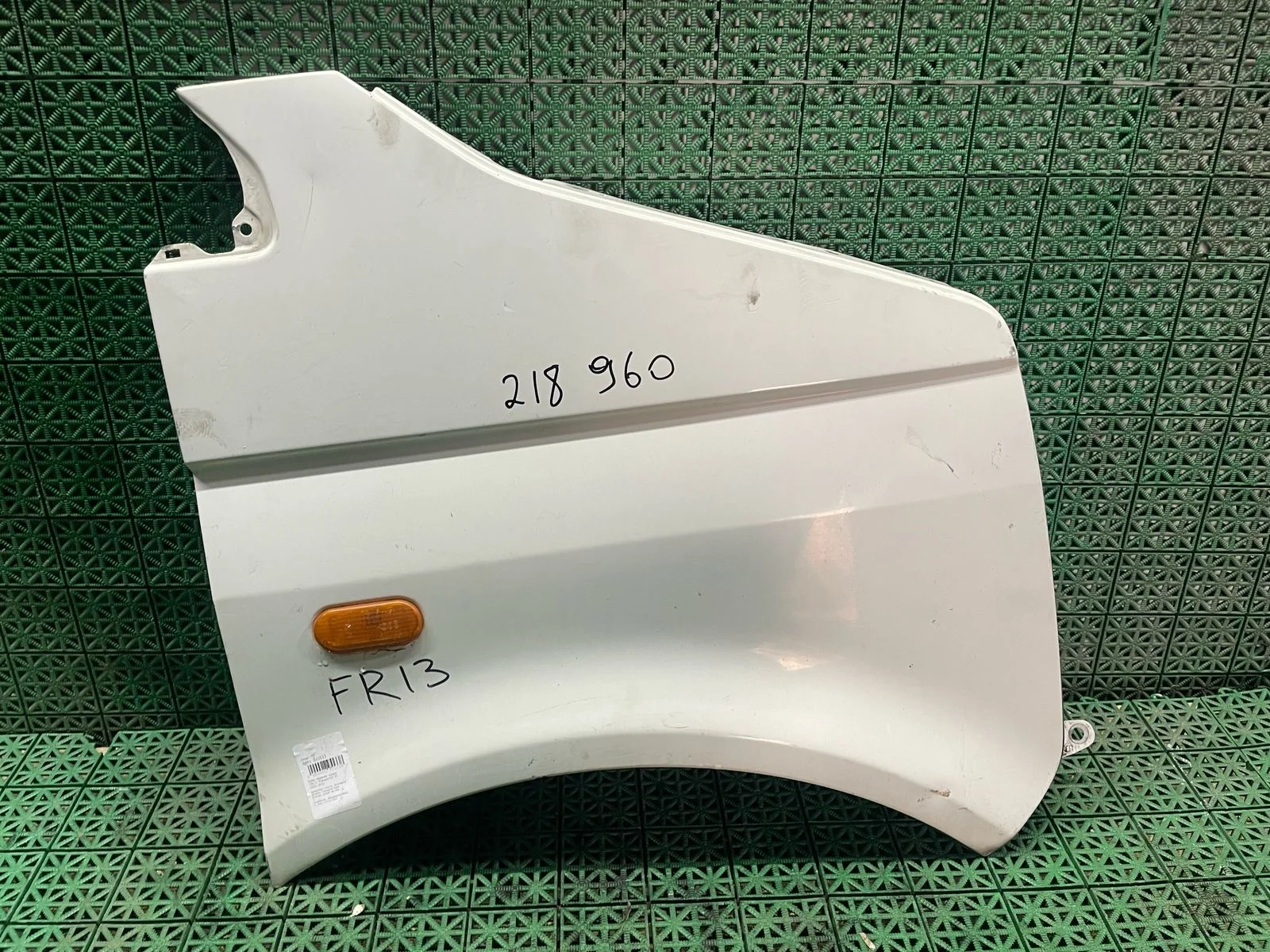 Крыло VOLKSWAGEN TRANSPORTER T5 2003- переднее правое белое б/у TRANSPORTER T5(2003-2015)