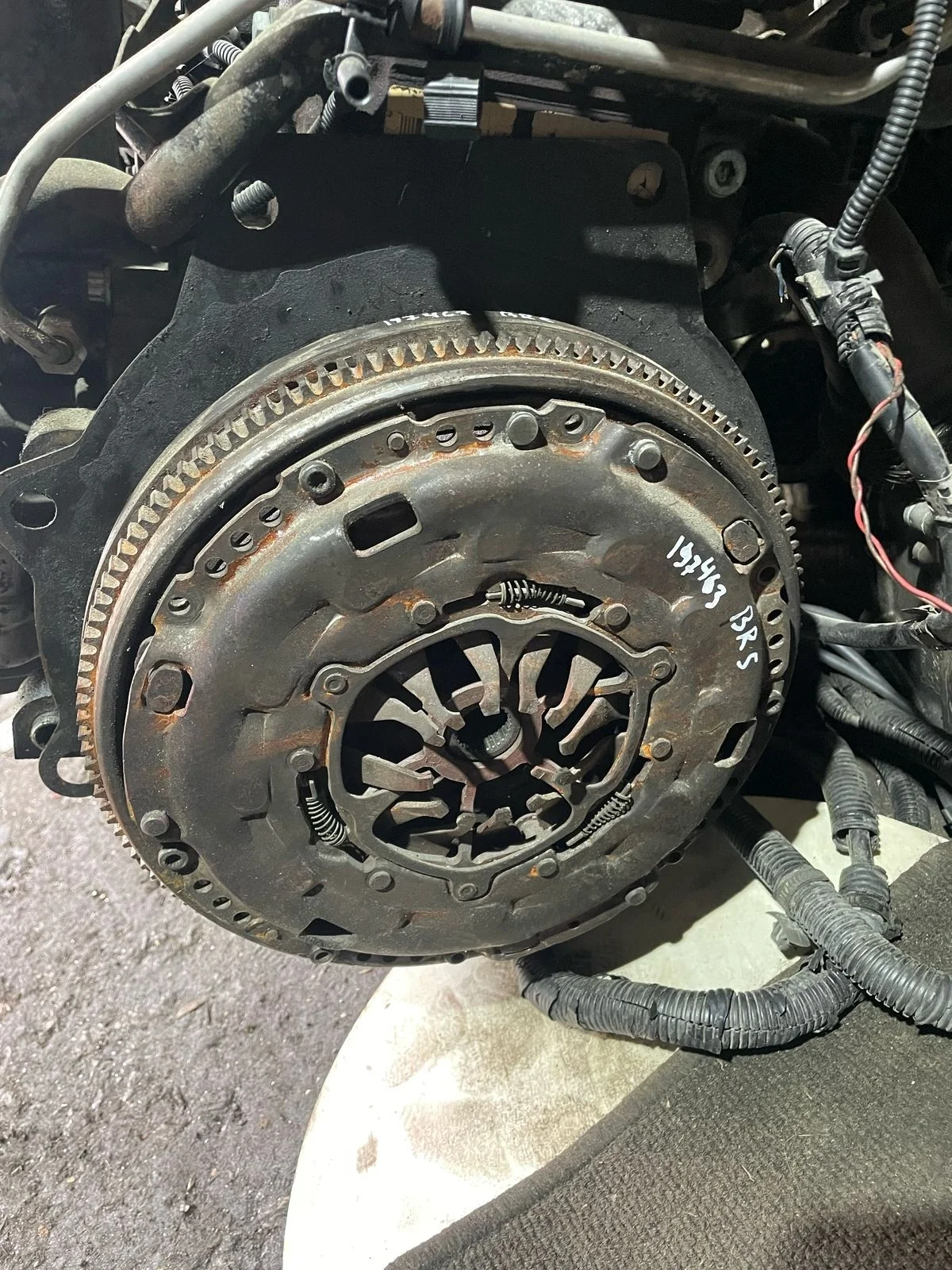 Маховик двигателя AUDI A3, SKODA OCTAVIA 1Z, VOLKSWAGEN GOLF 5/5+, JETTA 5, PASSAT B6 BRS 2004- МКПП  5 б/у A3(2004-2013);OCTAVIA 1Z(2004-2012);GOLF 5(2004-2009);PASSAT B6(2005-2010);PASSAT B7(2011-2015)