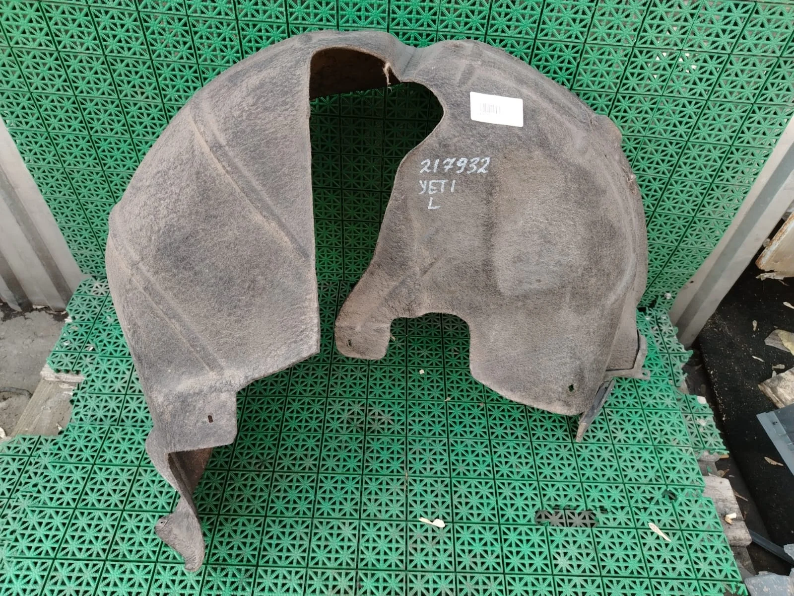 Подкрылок, локер SKODA YETI 2010-задний левый б/у YETI(2010-