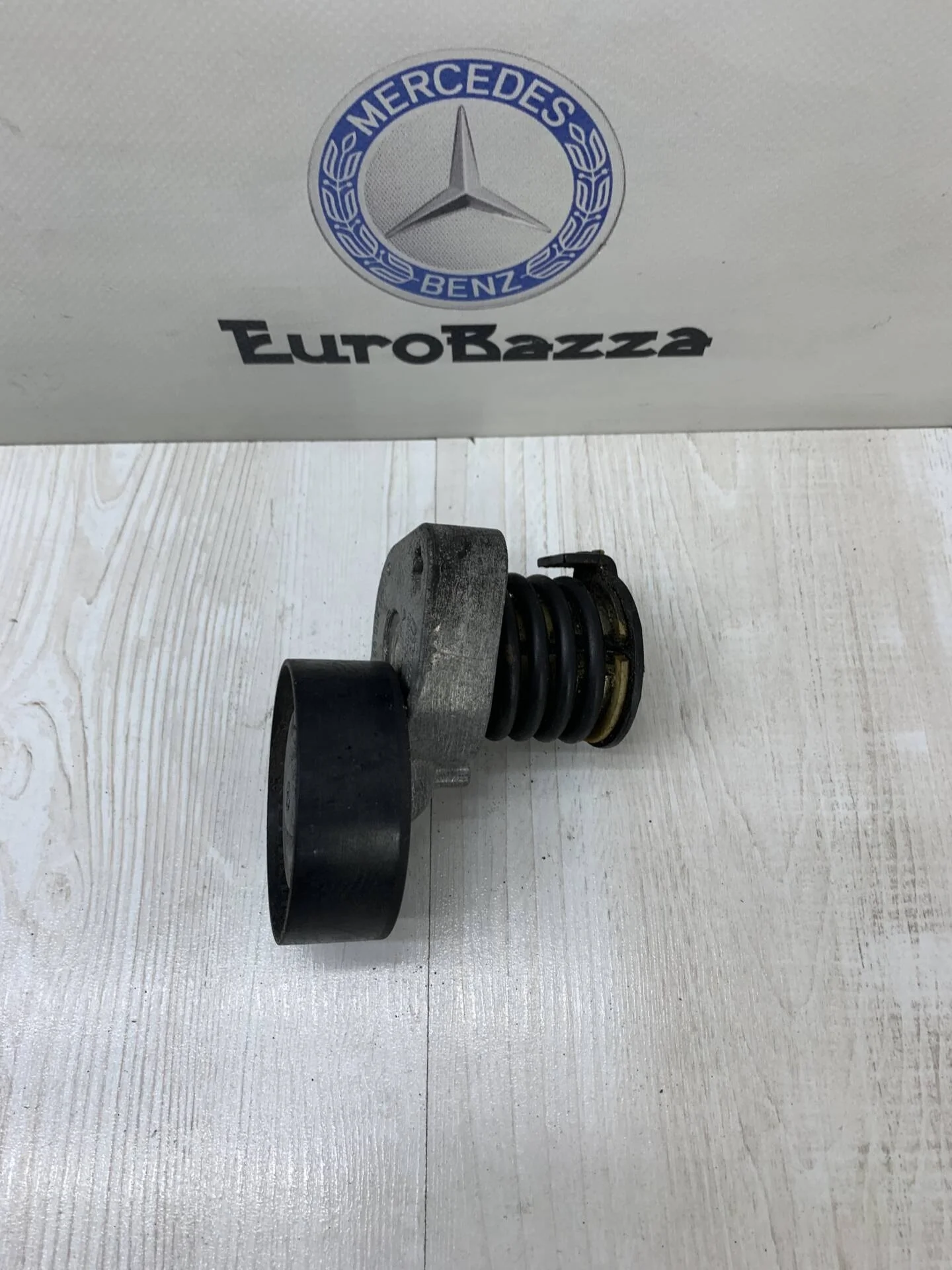 Натяжитель ремня Mercedes М271