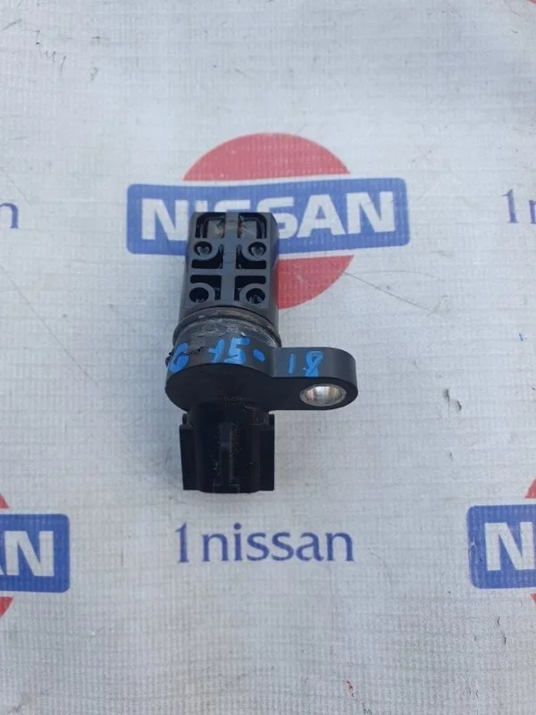 Датчик положения коленвала "Nissan Almera 2000-2006 237314M506 N16 QG15-QG18, передний