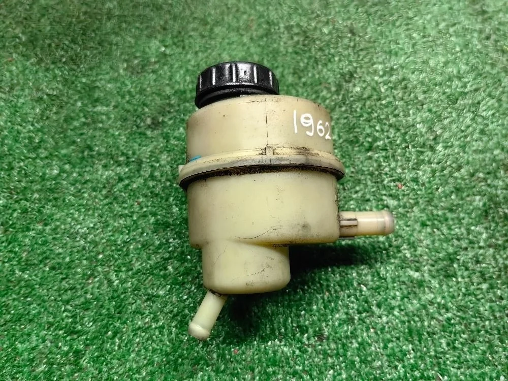 Бачок гидроусилителя Renault Duster