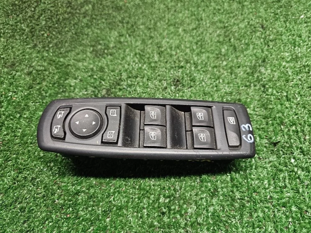 Блок управления стеклоподъемниками рено лагуна 3