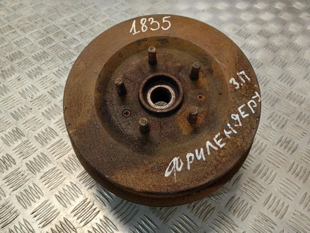 Кулак поворотный правый в сборе Freelander I