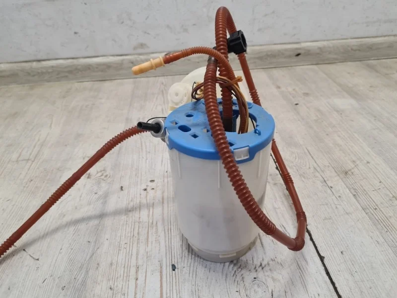 Топливный насос Porsche Cayenne V8 2011 958 (92A)