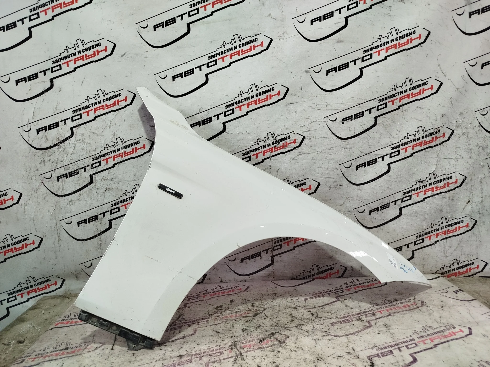 КРЫЛО BMW 3-SERIES F30 F31 41009621598 ПЕРЕДНЕЕ ПРАВОЕ белый DY397