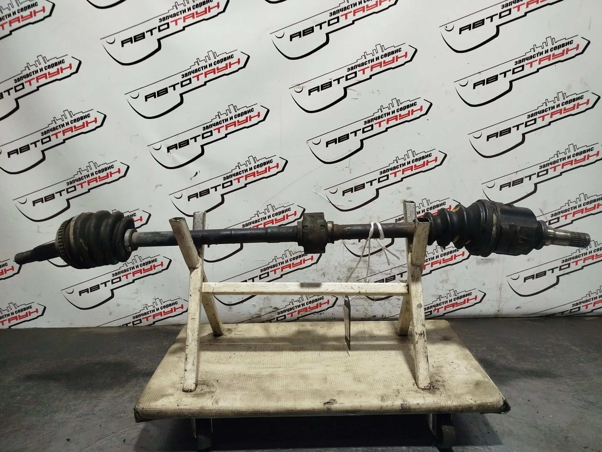 ПРИВОД TOYOTA ПЕРЕДНИЙ ПРАВЫЙ 4341020450 TE105