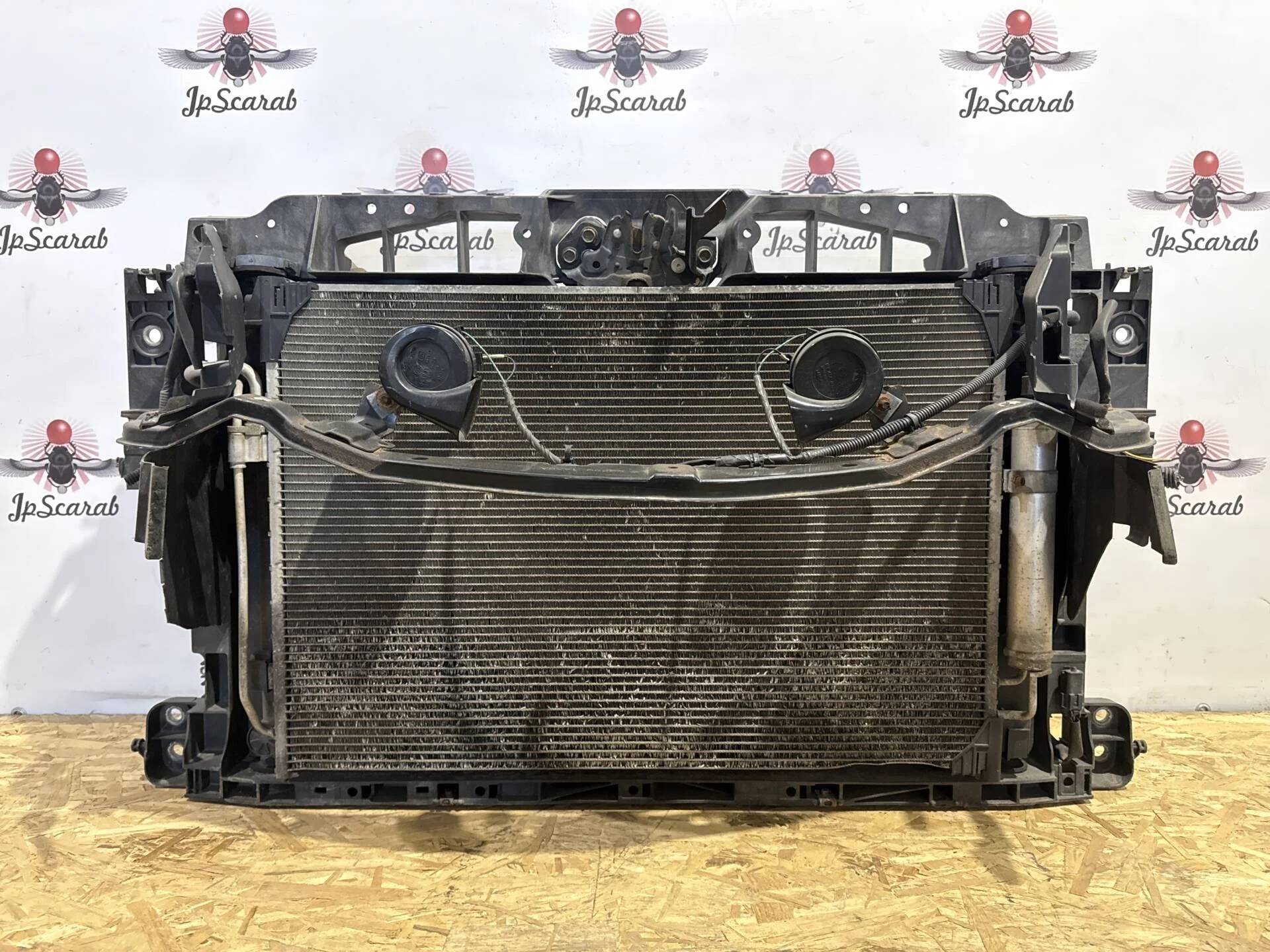 Панель передняя (телевизор) Nissan Murano Z51