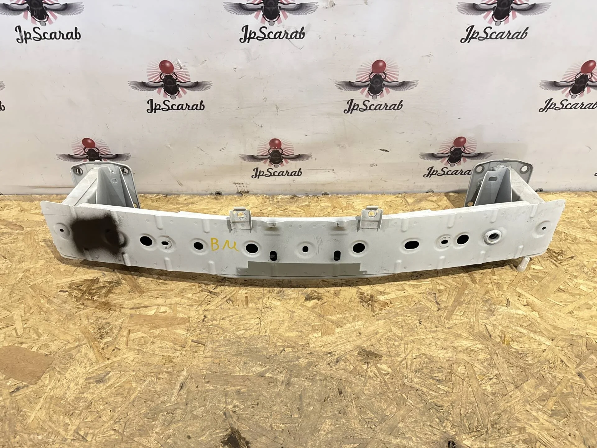 Усилитель переднего бампера Mazda 3 BM