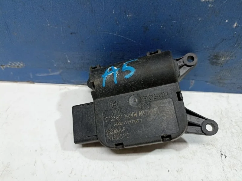 Моторчик заслонки печки Skoda Octavia A5 2011 1K1907511C A5