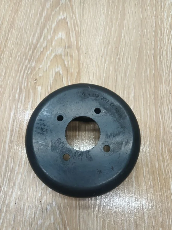 Шкив помпы Mercedes ML W163