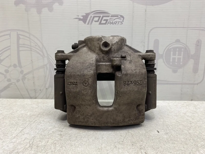 Тормозной суппорт передний левый Mercedes-benz 2013 W212