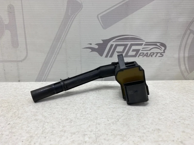 Катушка зажигания Mercedes-benz 2013 W212