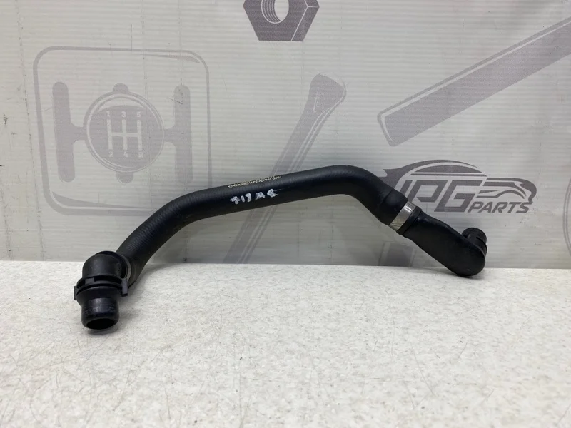 Патрубок ож Mercedes-benz 2013 W212