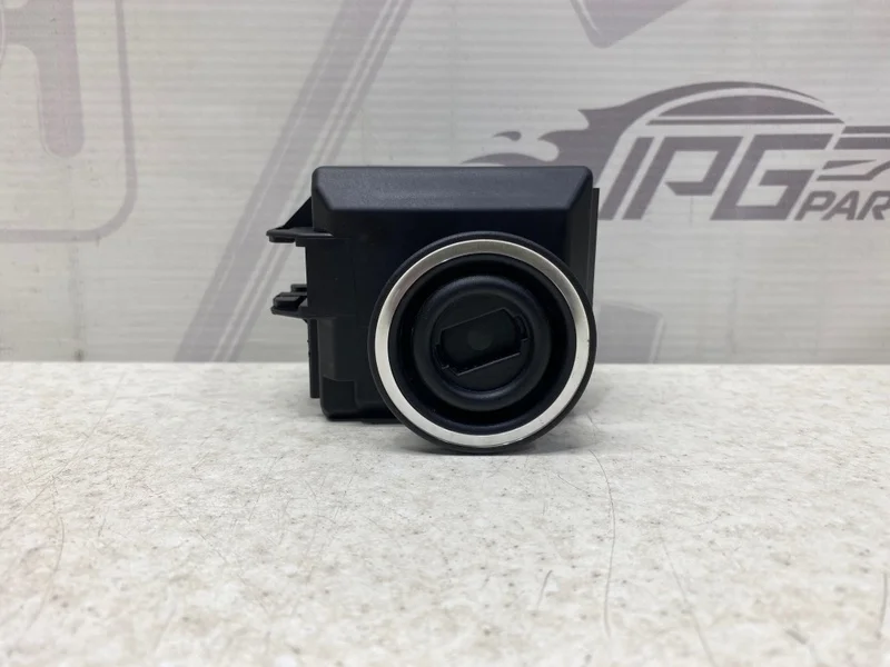 Замок зажигания Mercedes-benz 2013 W212