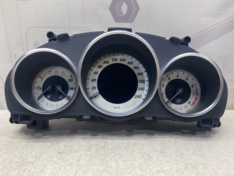 Панель приборов Mercedes-benz 2013 W212