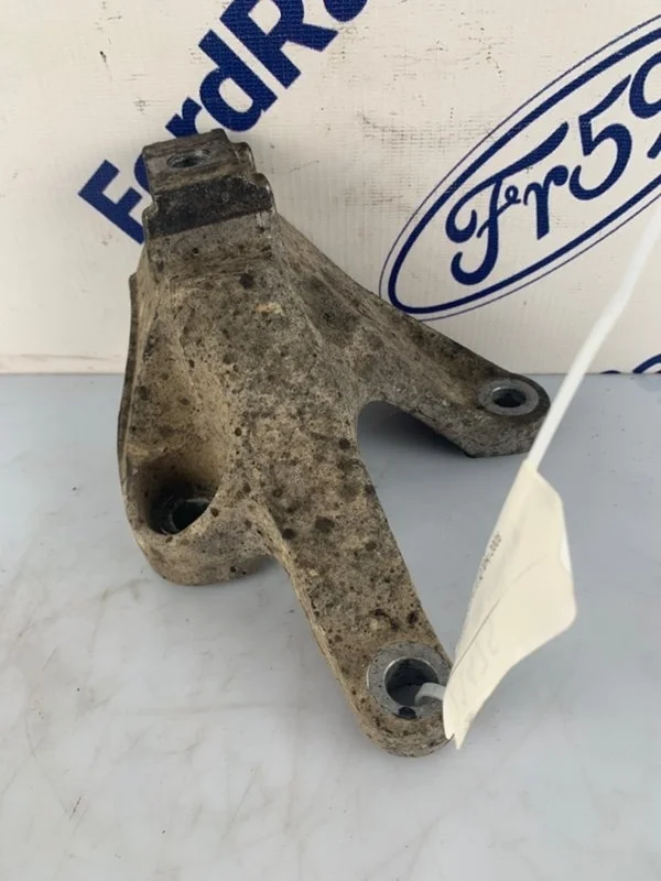 Кронштейн МКПП (Тринога) Ford C-MAX 2008 1326816 C214 1.8 (Q7DA)