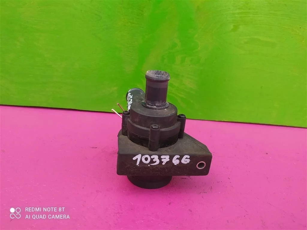 Доп насос Octavia Tiguan Yeti Passat 1K0965561J