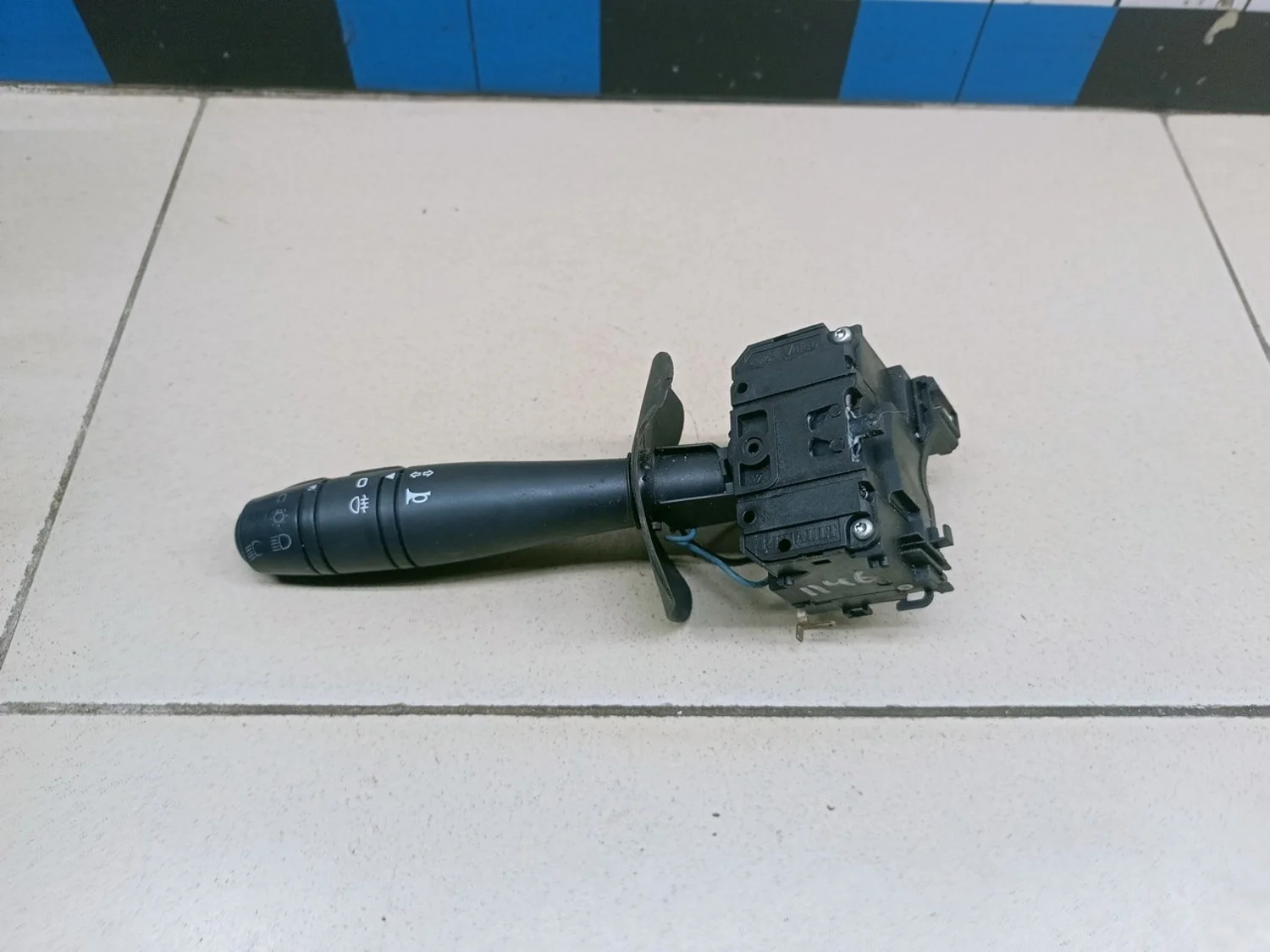 Переключатель поворотов подрулевой Duster 2012>