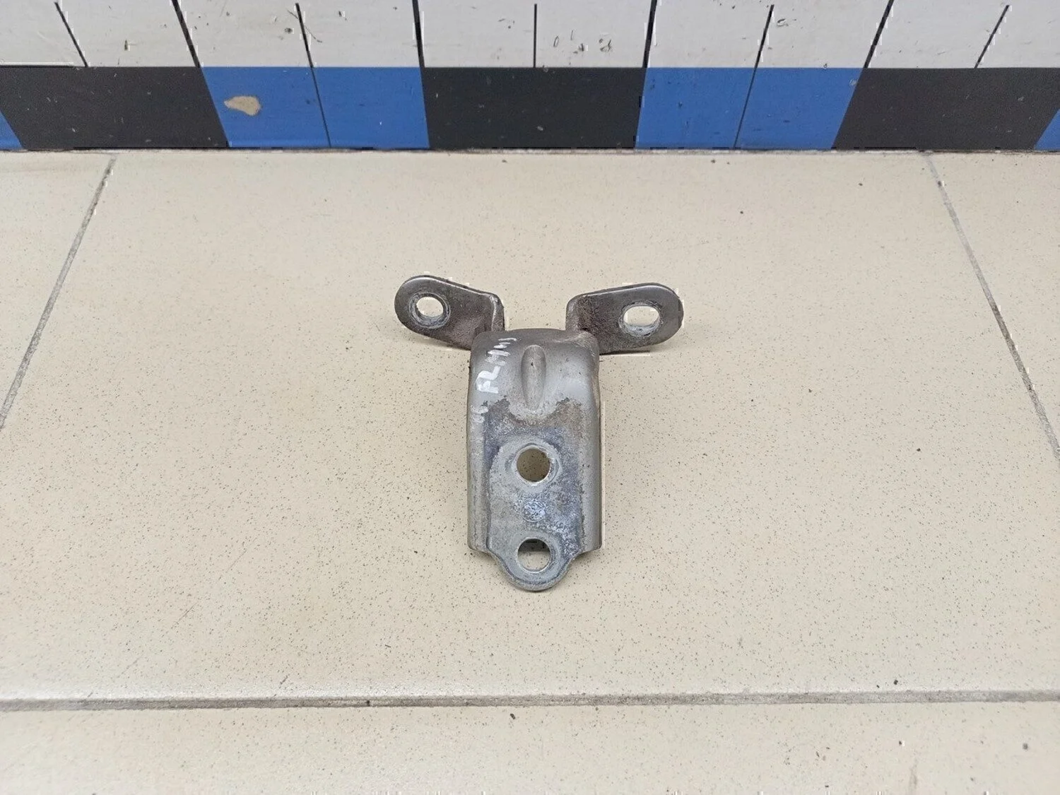 Петля двери Sonata V (NF) 2005-2010