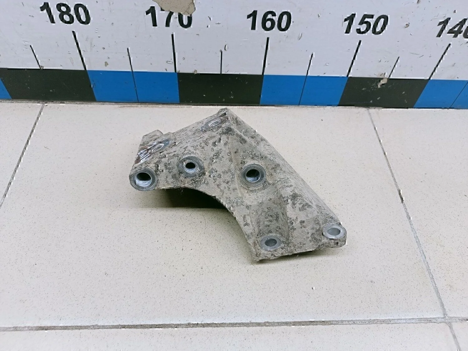 Кронштейн двигателя задний SX4 2006-2013