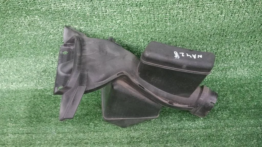 Б.у. воздухозаборник MITSUBISHI GRANDIS NA4W MITSUBISHI GRANDIS NA4W