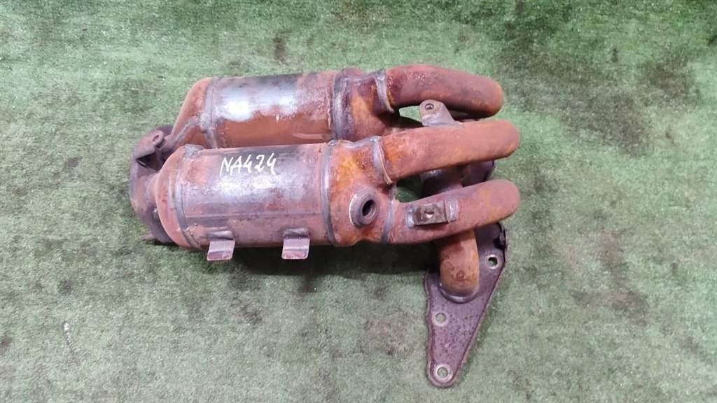 Б.у. коллектор выпускной с катализатором MITSUBISHI GRANDIS NA4W MITSUBISHI GRANDIS NA4W