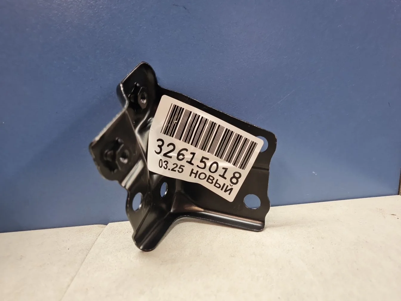 Кронштейн крепления крыла левый для Toyota Camry V70 2017-