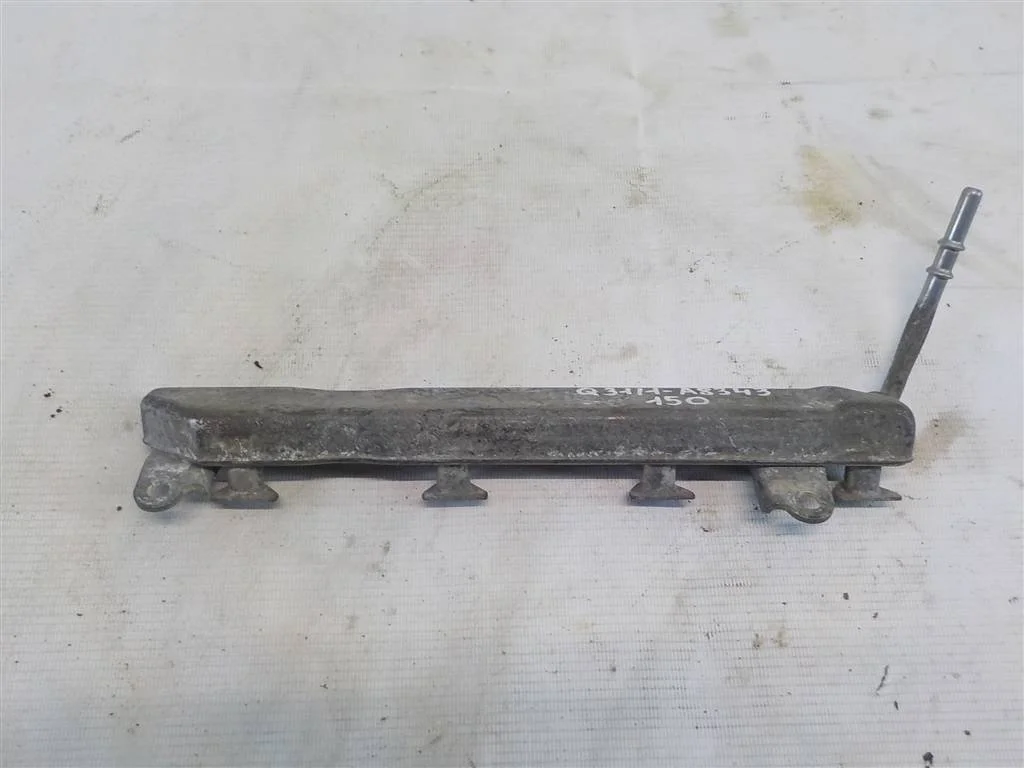 Рейка топливная (рампа) Toyota Corolla X (2006—2010)