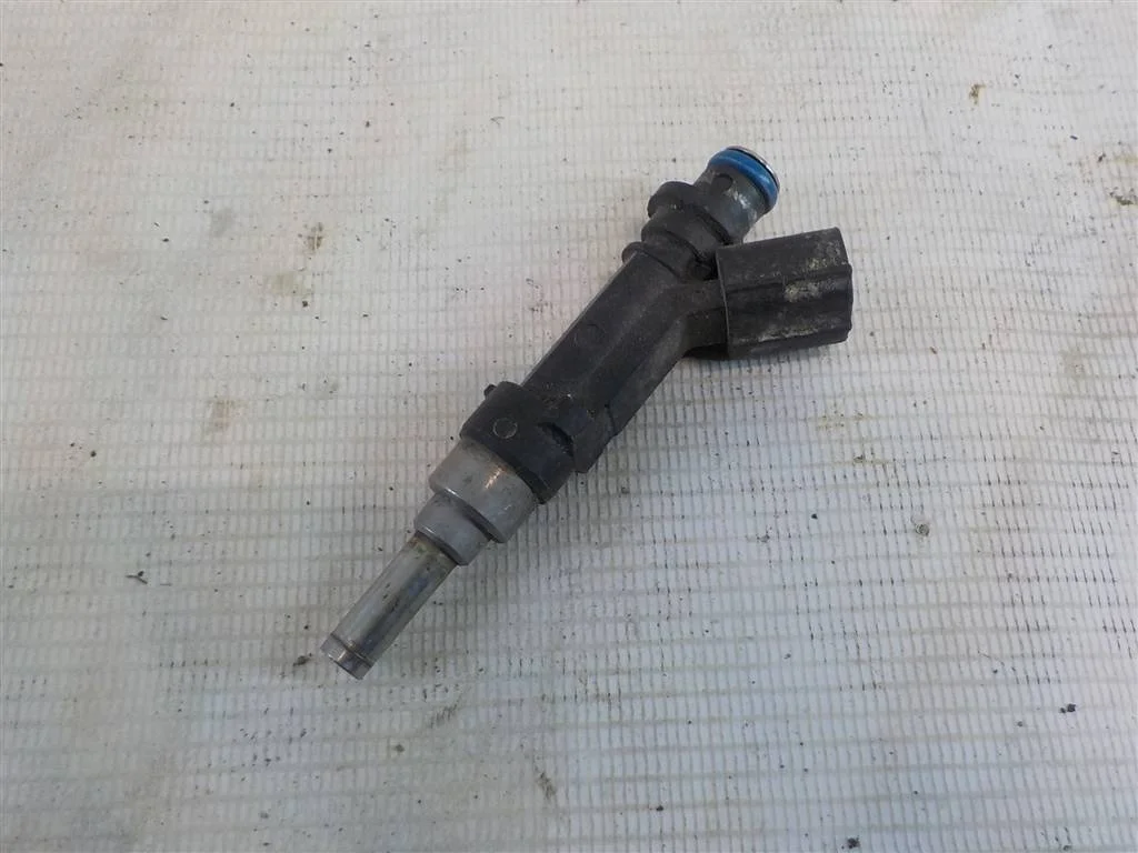 Форсунка инжекторная электрическая Toyota Corolla X (2006—2010)