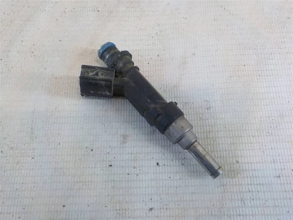 Форсунка инжекторная электрическая Toyota Corolla X (2006—2010)