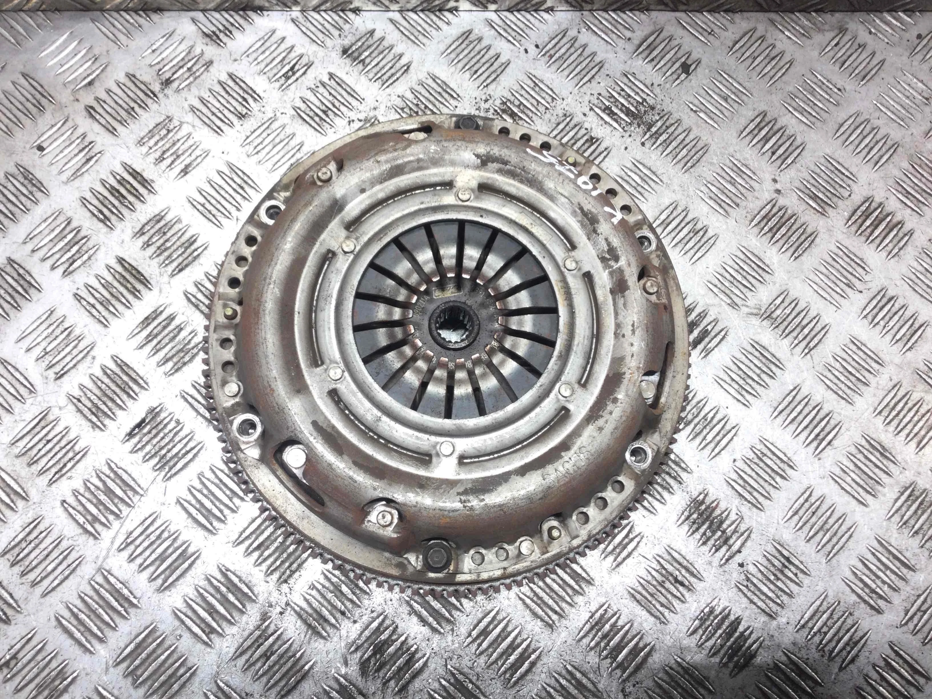 Маховик Ford Focus 2 поколение [рестайлинг] (2008-2011) бензин 1.6 i Механика Х/б