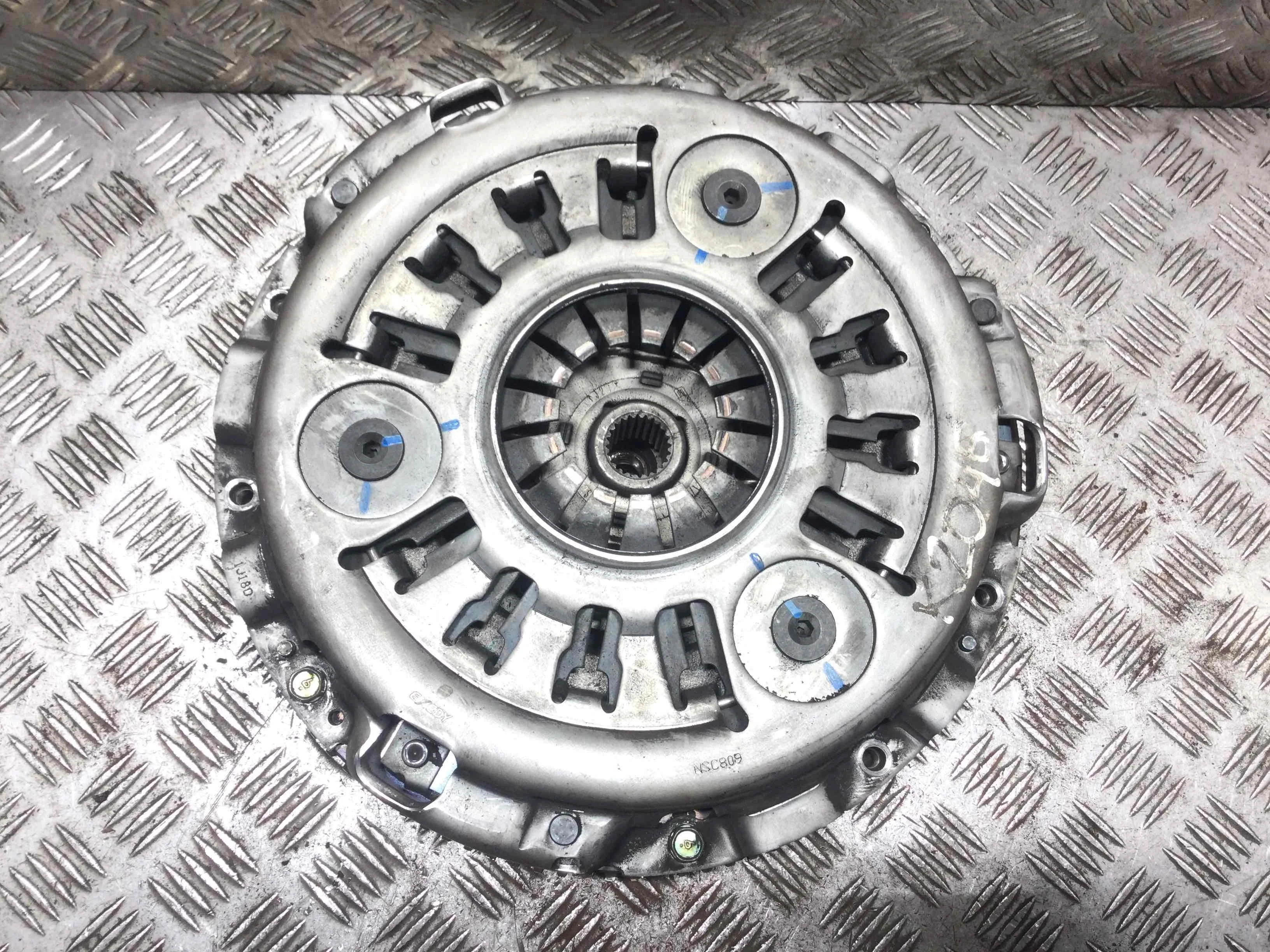 Маховик Nissan Navara D40 (2005-2010) дизель 2.5 dCi Механика Пикап